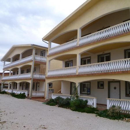 Apartments By The Sea Vir - 13104 Exteriör bild